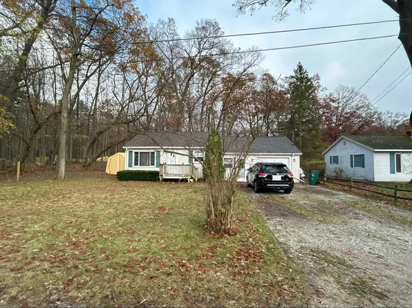 6150 East St, Twin Lake, MI 49457