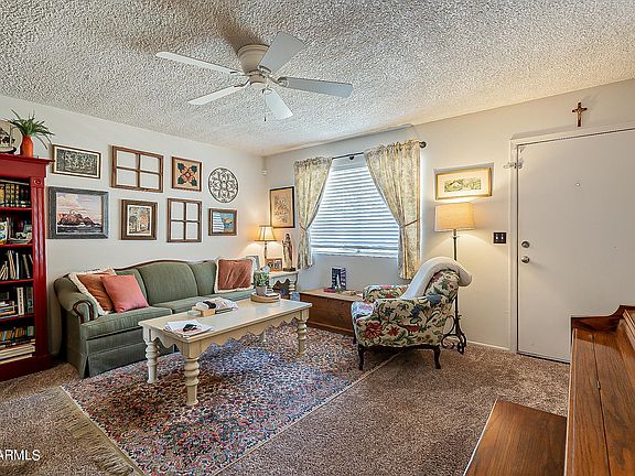 3rd image of 2038 W Dahlia Dr