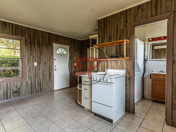 3rd image of 115 County Road 1604