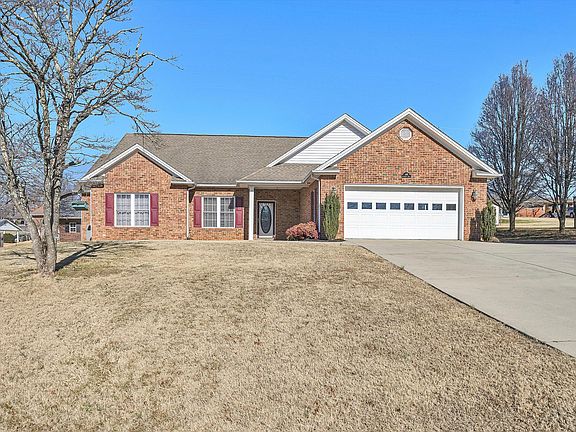 3rd image of 405 Dawnridge Dr