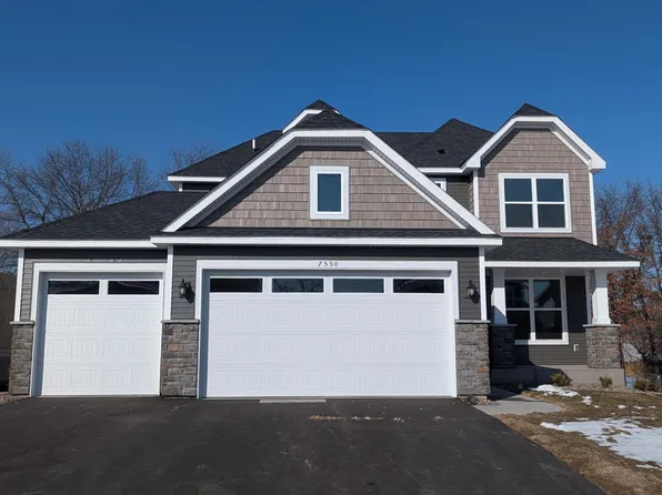 7550 Upper 42nd St N, Oakdale, MN 55128