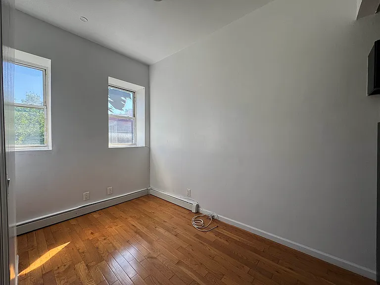 259 W 121st St #4B — Photo 3