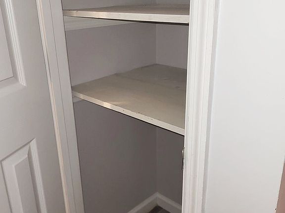 4th image of 1304 Holyoke St APT 2