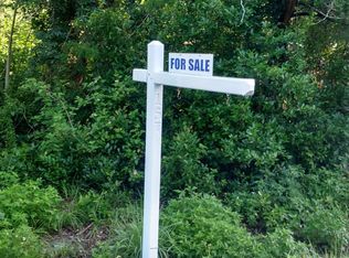 7189 Maple Dr, Weeki Wachee, FL 34607