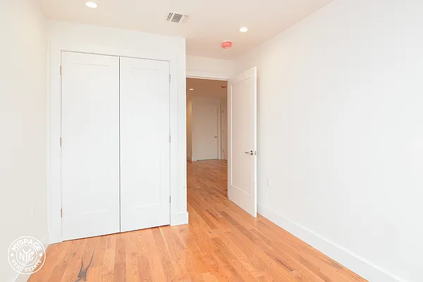 Rented by MySpaceNYC | media 14