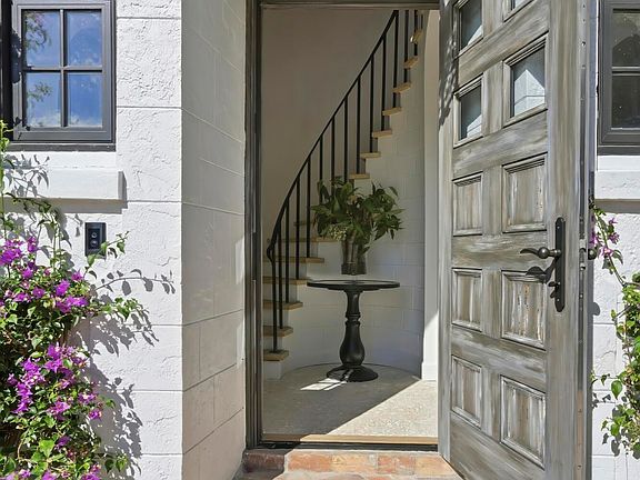 4th image of 201 Murray Rd