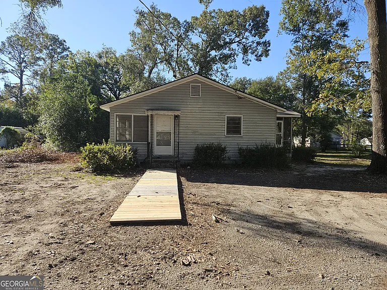 344 E Main St — Photo 2