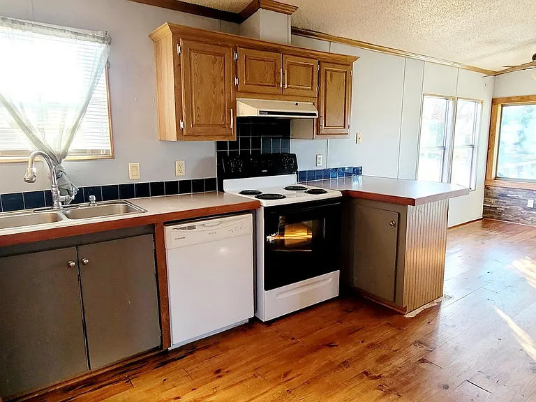 1223 Vz County Road 4110 — Photo 4