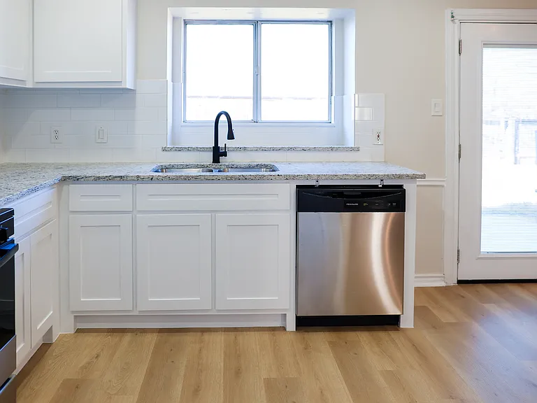920 Filly Ln — Photo 6