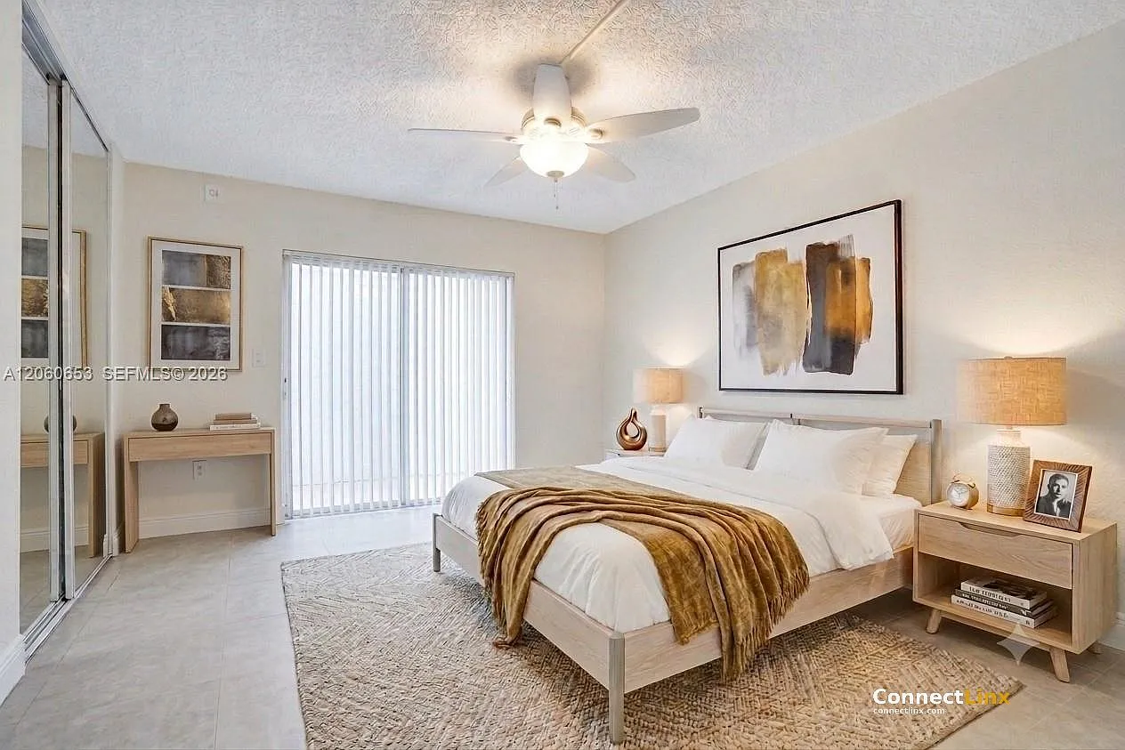 3 bed, 2.0 bath, 730 sqft, $5,500 — Photo 3