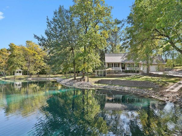 Highland IL Real Estate - Highland IL Homes For Sale | Zillow