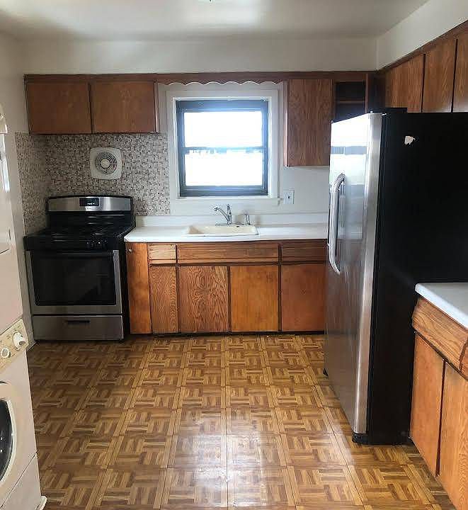 1st image of 109 Wakefield Ave #2
