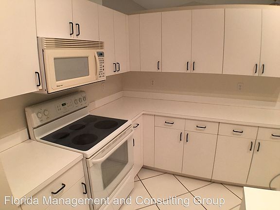 4th image of 6304 Ocean Dr