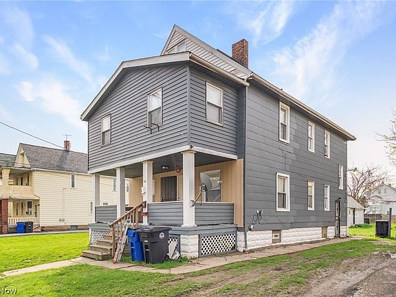 3rd image of 16118 Arcade Ave