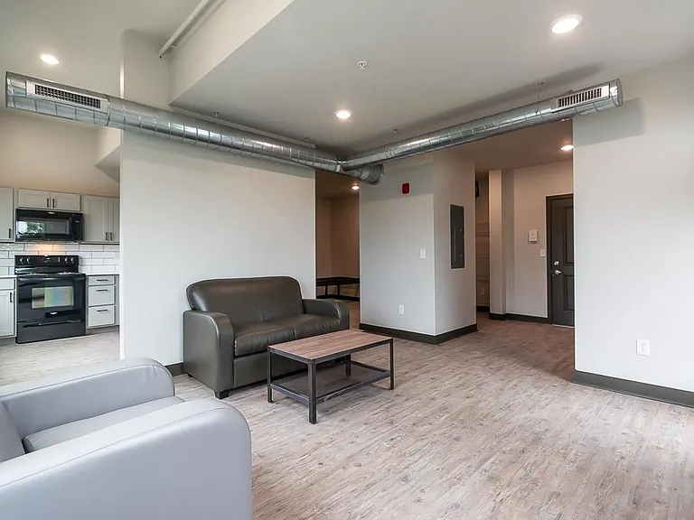 The Bentley Apartments — Photo 50