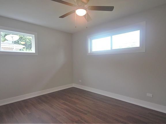 4th image of 1363 Stanley Blvd