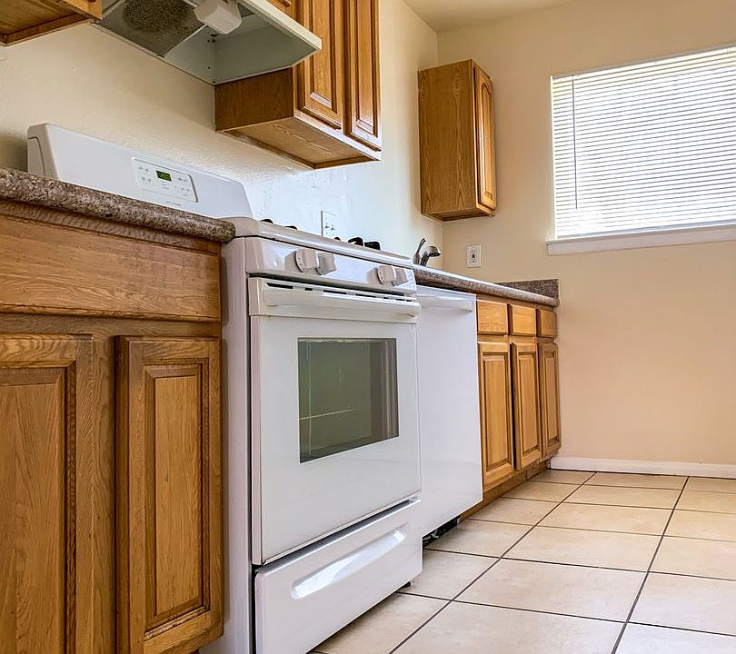1st image of 4900 Wyoming Blvd NE #39