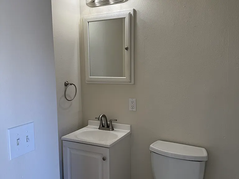 9144 45th Ave SW #1 — Photo 6