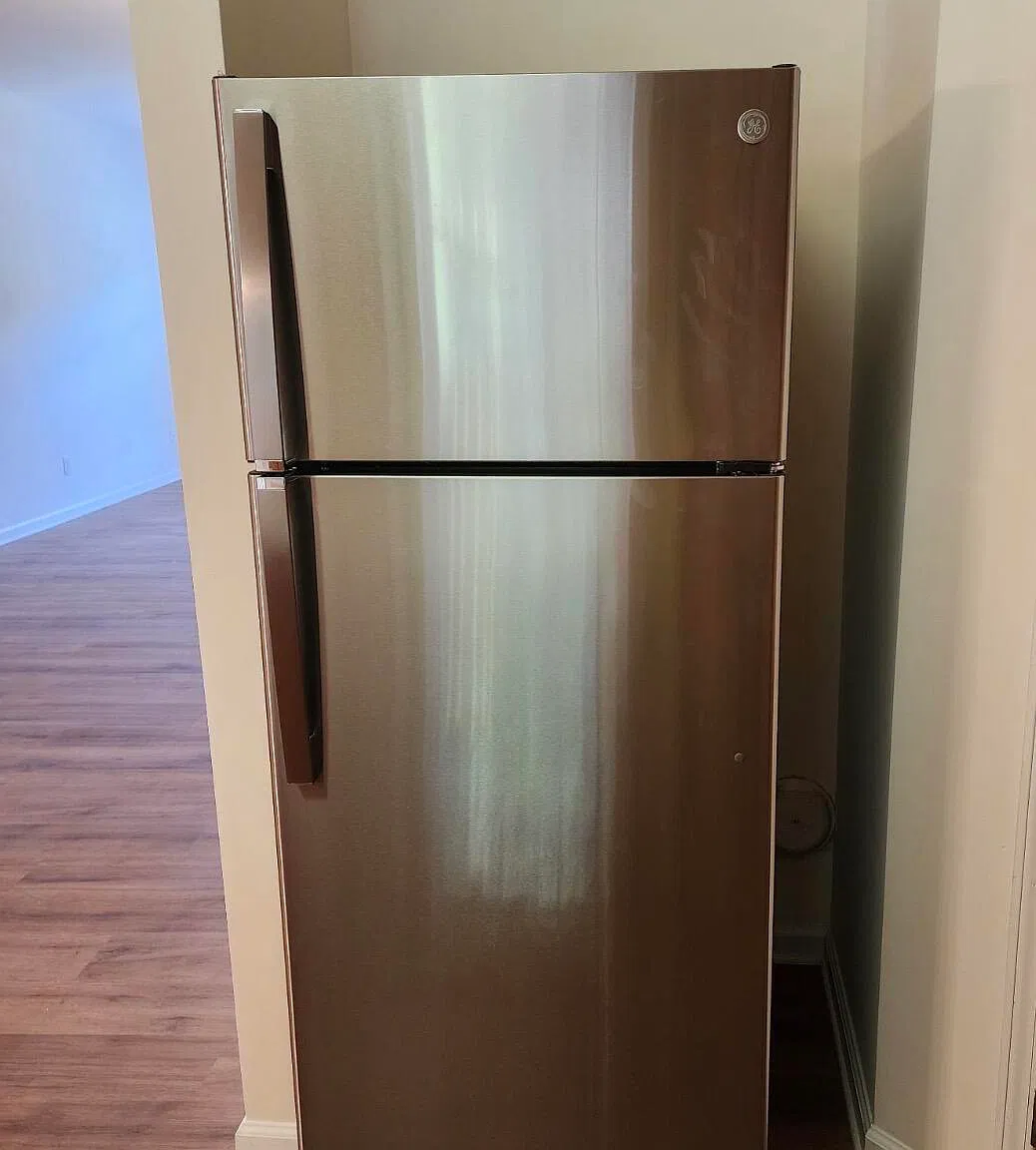 3 bed, 2.5 bath, $1,825 — Photo 1