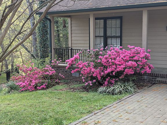 4th image of 216 S Lady Slipper Ln
