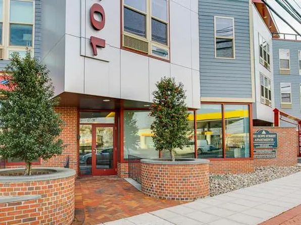 1032 Hope Street Apartments