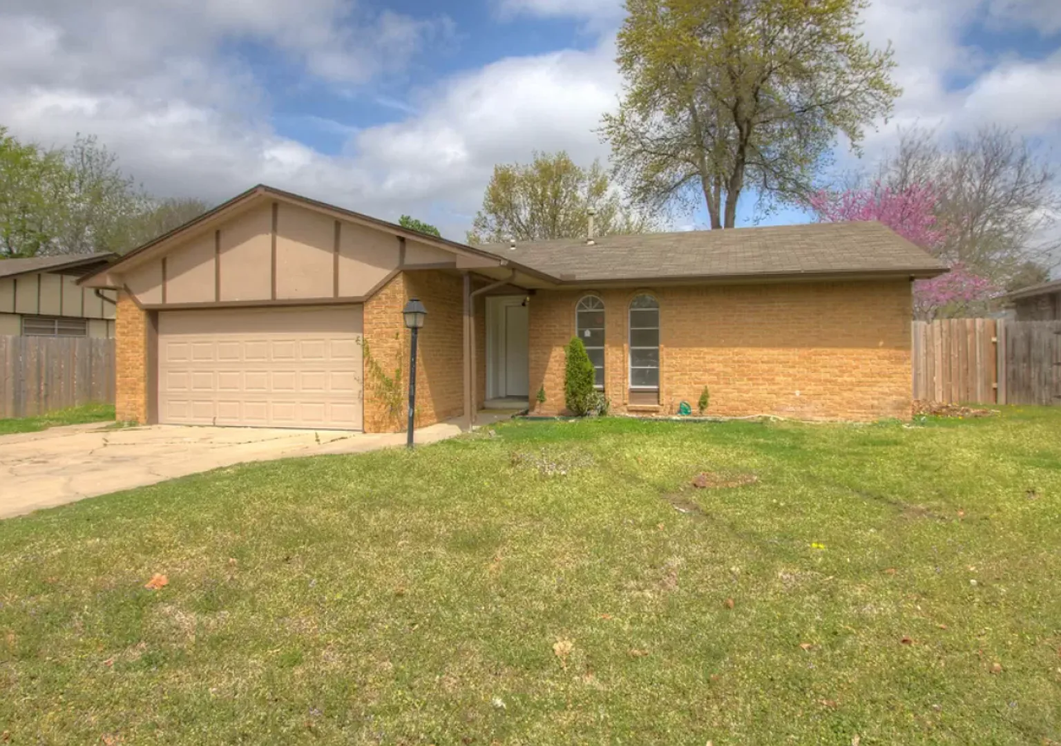 3 Bed | 1 Bath in Tulsa! — Photo 2