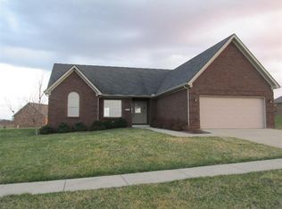 903 Kenblue Ln, Richmond, KY 40475