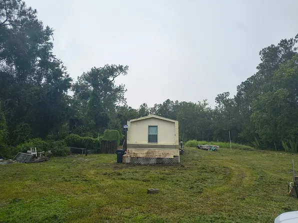2430 Huggins Rd, Lake Wales, FL 33898