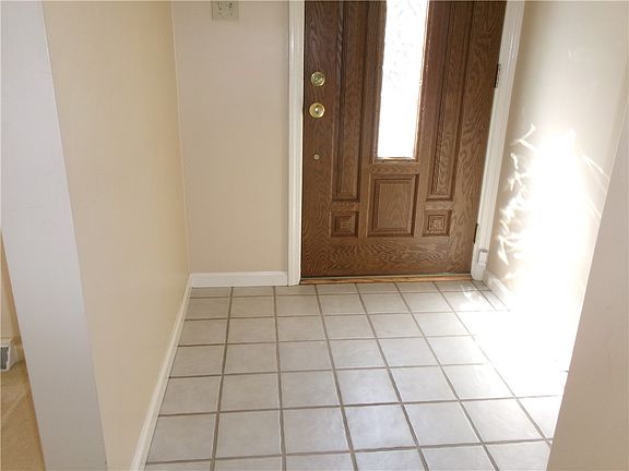 5th image of 2663 Hunters Point Dr