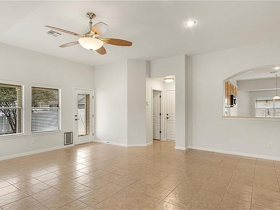 2nd image of 1510 Discovery Blvd