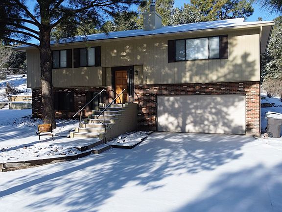2nd image of 3195 N Riviera Way