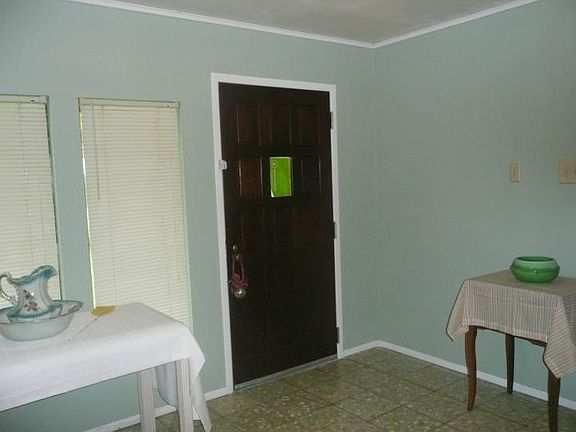 3rd image of 9005 County Road 2035