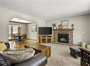 3334 Swinburne Drive, Mcfarland, WI 53558
