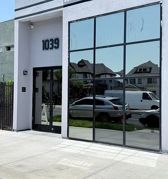 1039 E 28th St #207 — Photo 7