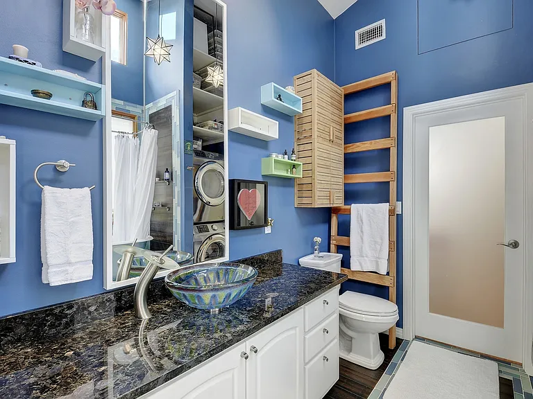 3203 Loyola Ln — Photo 21