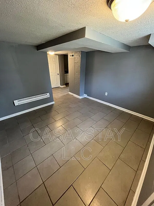1 bed, 1.0 bath, $595 — Photo 1