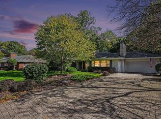 58590 Summit Ridge Dr, Mishawaka, IN 46544