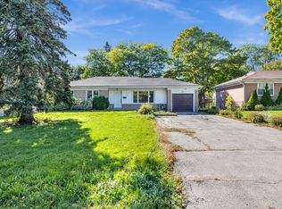 18 Windridge Dr, Markham, ON L3P 1T8