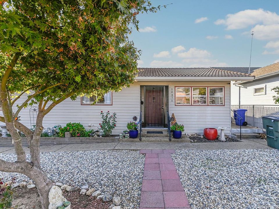 1st image of 10471 Mariposa Ave