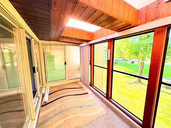 2nd image of 45915 Cheam Ave #16