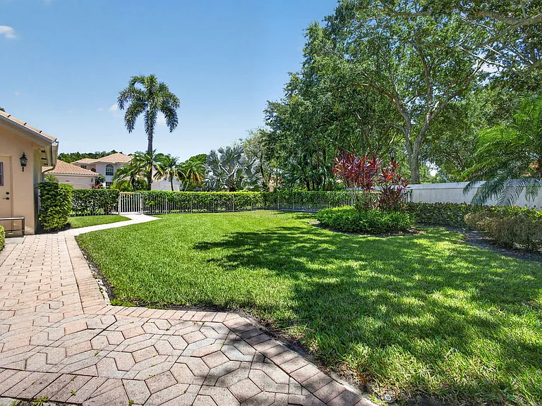 1048 Diamond Head Way — Photo 30