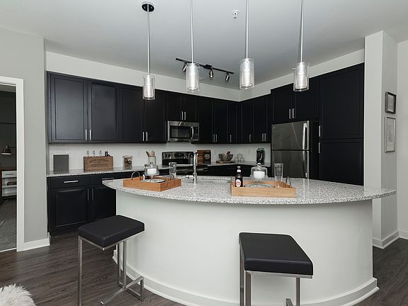 2nd image of 2021 Sullivan Ln #254