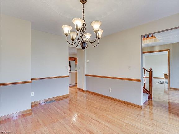5th image of 2876 Williamsburg Cir