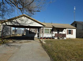 429 E Iowa St, Walters, OK 73572