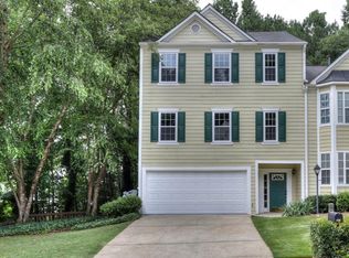 2528 Thorngate Dr, Acworth, GA 30101