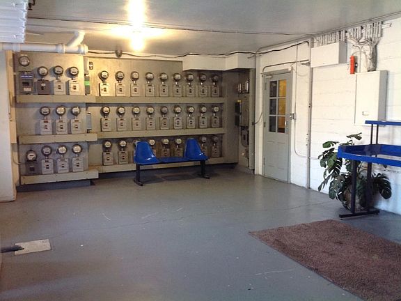 4th image of 12031 Edgewater Dr #302
