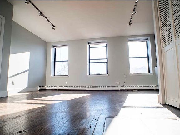 2nd image of 3 E 124th St #4A