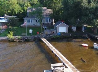 8886 Lakeside Ln, Winneconne, WI 54986