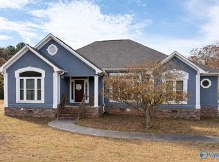 208 Wimberly Dr, Scottsboro, AL 35769