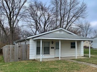 906 New St, Washington, IN 47501